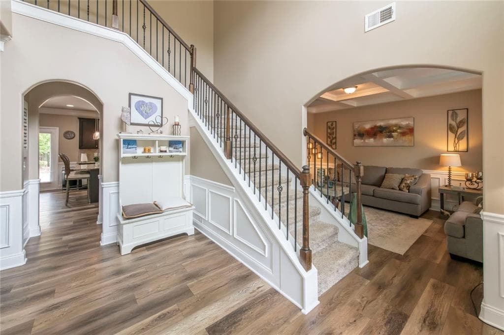 4 bedroom, 3 bathroom, 2,642 sq ft single family residence for sale at 4230 Hopewell Manor Drive, Cumming, GA 30028 — photo 2