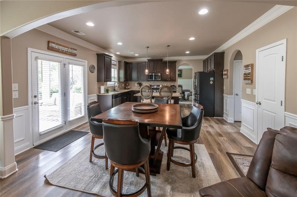 4 bedroom, 3 bathroom, 2,642 sq ft single family residence for sale at 4230 Hopewell Manor Drive, Cumming, GA 30028 — photo 5