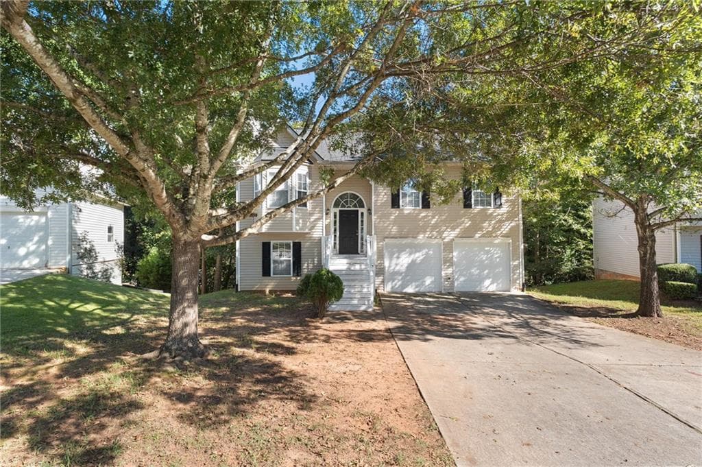 4 bedroom, 4 bathroom, 1,737 sq ft single family residence for sale at 6570 Snowbird Lane, Douglasville, GA 30134