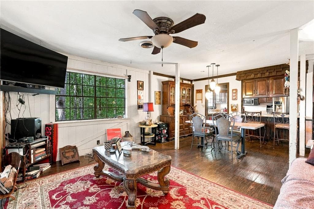 4 bedroom, 3 bathroom single family residence for sale at 6430 Pine Ridge Circle, Cumming, GA 30041 — photo 10
