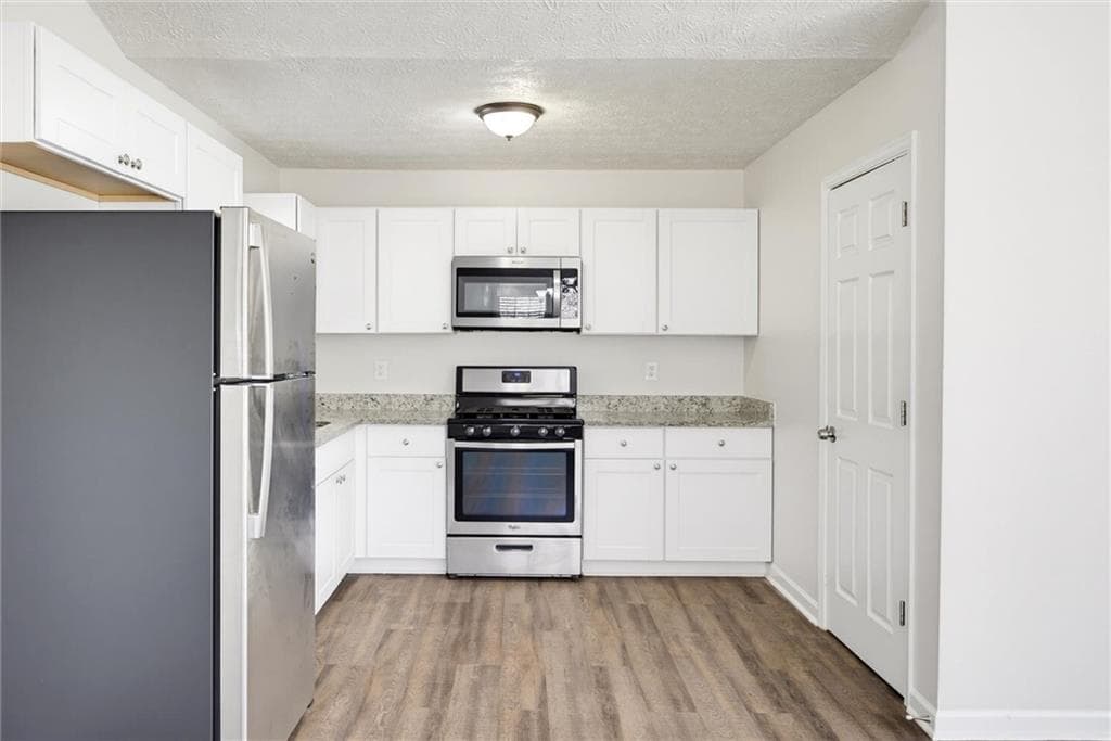 3 bedroom, 2 bathroom, 1,796 sq ft single family residence for sale at 89 Indian Trail Drive, Powder Springs, GA 30127 — photo 8