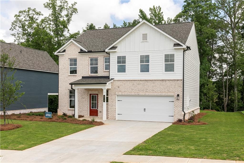 4 bedroom, 3 bathroom, 2,400 sq ft single family residence for sale at 760 Ocmulgee Crossing, Locust Grove, GA 30248 — photo 2