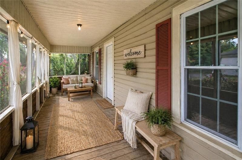 2 bedroom, 1 bathroom, 952 sq ft single family residence for sale at 2014 MAPLE Avenue, Rome, GA 30161 — photo 2