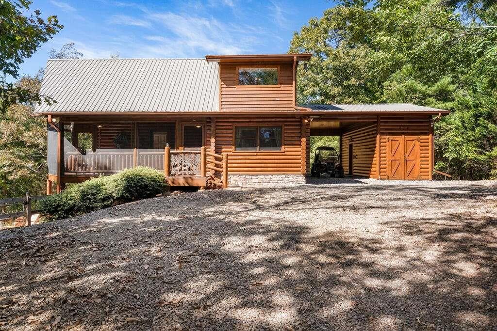 4 bedroom, 3 bathroom, 2,518 sq ft single family residence for sale at 278 Arapaho Walk, Mineral Bluff, GA 30559 — photo 5