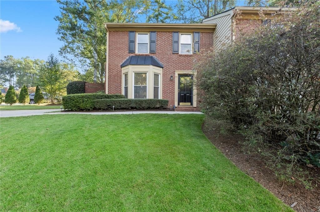 2 bedroom, 3 bathroom, 1,508 sq ft townhouse for sale at 1278 Whitlock Ridge Drive, Marietta, GA 30064 — photo 1 of 36