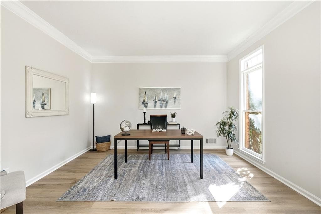 5 bedroom, 4 bathroom, 2,546 sq ft single family residence for sale at 2317 Kingsford Court, Lawrenceville, GA 30043 — photo 5