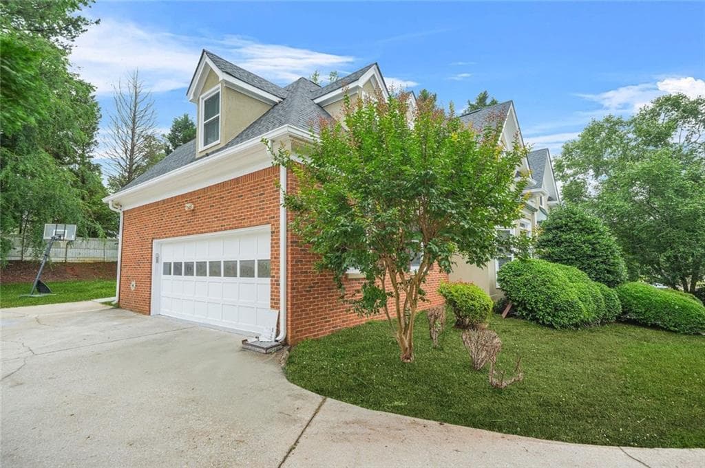 5 bedroom, 4 bathroom, 6,004 sq ft single family residence for sale at 110 Glen Eagle Way, Mcdonough, GA 30253 — photo 2