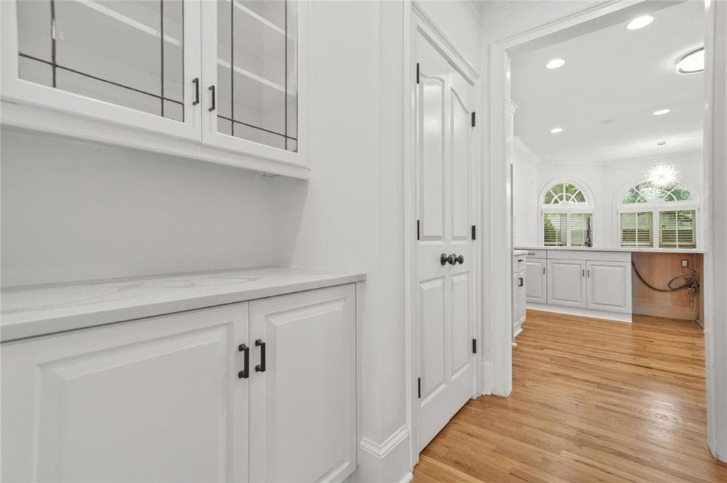 5 bedroom, 4 bathroom, 6,004 sq ft single family residence for sale at 110 Glen Eagle Way, Mcdonough, GA 30253 — photo 8