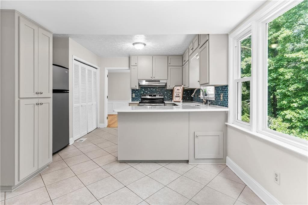 4 bedroom, 3 bathroom, 2,548 sq ft single family residence for rent at 1428 Brookcliff Drive, Marietta, GA 30062 for $3,100 a month — photo 10