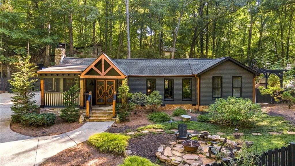 3 bedroom, 2 bathroom, 1,481 sq ft single family residence for sale at 191 Mountain Park Road, Roswell, GA 30075