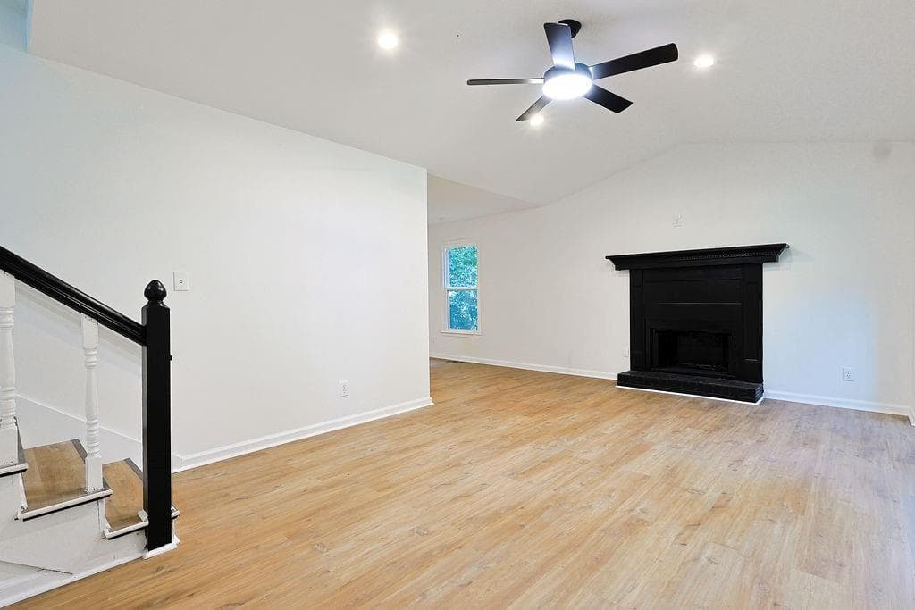 3 bedroom, 2 bathroom, 1,748 sq ft single family residence for sale at 263 Sumer Lane, Douglasville, GA 30134 — photo 4