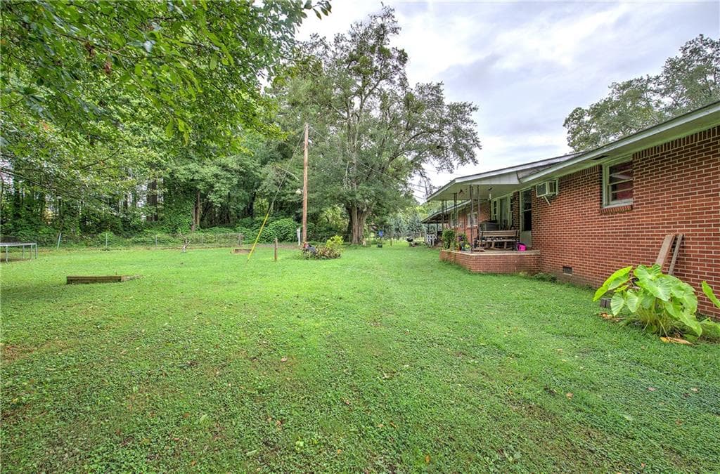 3 bedroom, 2 bathroom, 1,344 sq ft single family residence for sale at 12 Fowler Drive, Cartersville, GA 30121 — photo 3