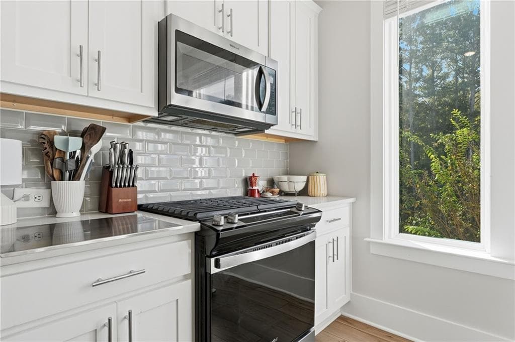 3 bedroom, 4 bathroom, 1,590 sq ft townhouse for sale at 1519 Layton Lane, Atlanta, GA 30318 — photo 8