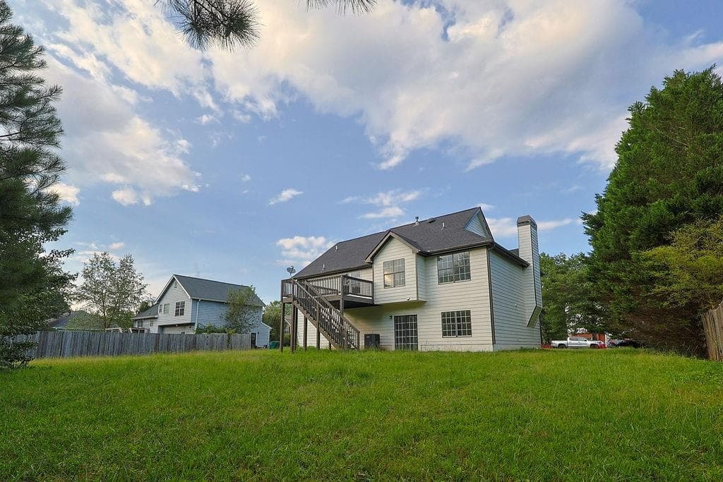 4 bedroom, 3 bathroom, 3,203 sq ft single family residence for sale at 2774 Old Barn Trail, Powder Springs, GA 30127 — photo 9