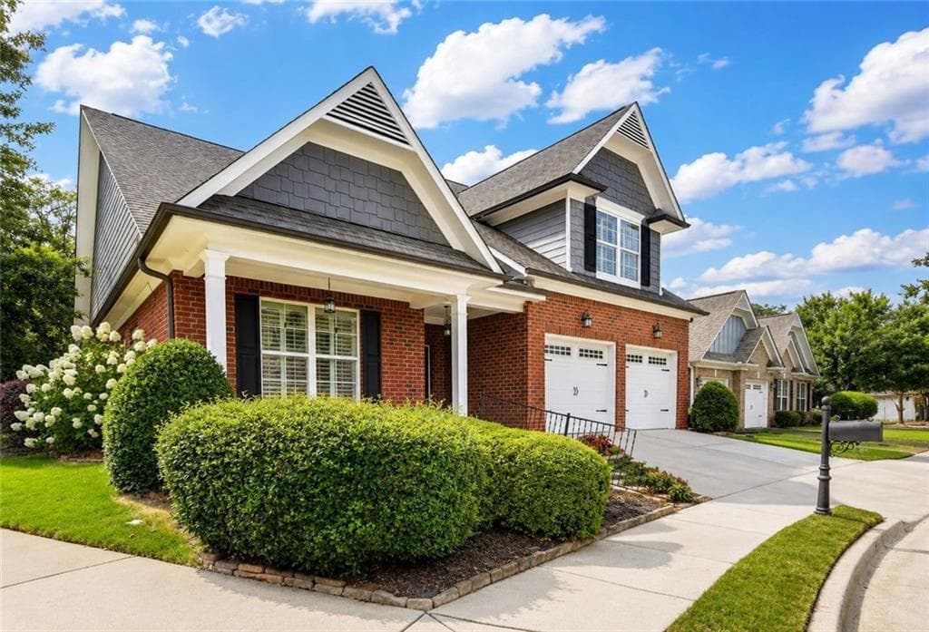 3 bedroom, 4 bathroom, 2,312 sq ft single family residence for sale at 419 Bishopton Street, Grayson, GA 30017 — photo 3