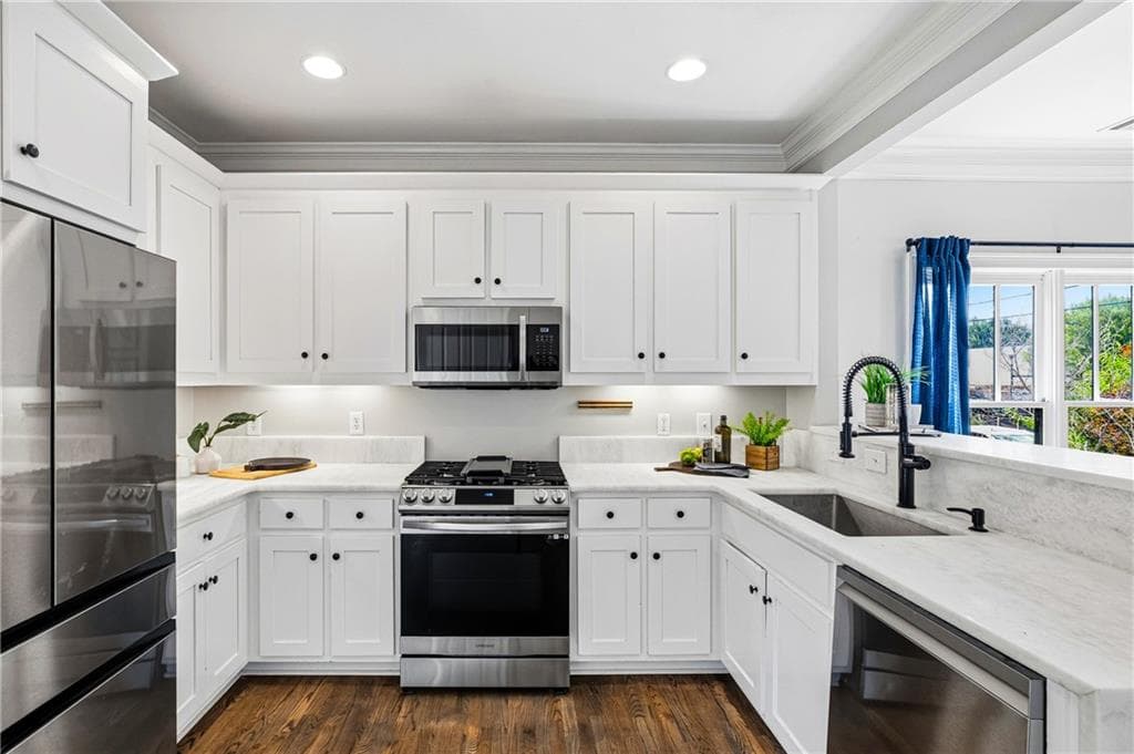 3 bedroom, 2 bathroom, 1,859 sq ft single family residence for rent at 804 Fulton Terrace, Atlanta, GA 30316 for $3,900 a month — photo 9