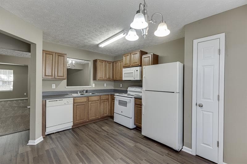 3 bedroom, 3 bathroom, 1,528 sq ft townhouse for rent at 2883 Creek Bottom Court, Gainesville, GA 30504 for $1,599 a month — photo 6