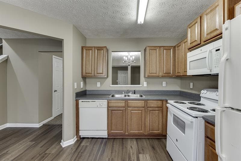 3 bedroom, 3 bathroom, 1,528 sq ft townhouse for rent at 2883 Creek Bottom Court, Gainesville, GA 30504 for $1,599 a month — photo 7