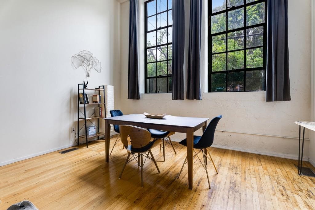 2 bedroom, 1 bathroom, 1,250 sq ft condominium for sale at 19 Hilliard Street 10, Atlanta, GA 30312 — photo 8