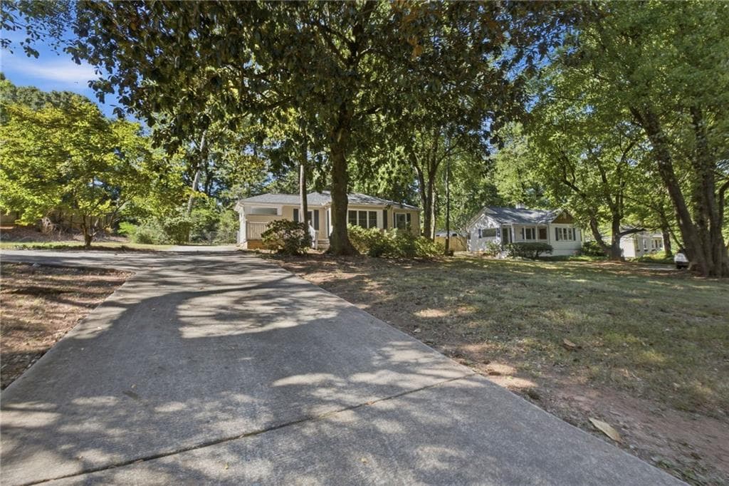 2 bedroom, 1 bathroom, 1,383 sq ft single family residence for sale at 969 S Columbia Drive, Decatur, GA 30030 — photo 8