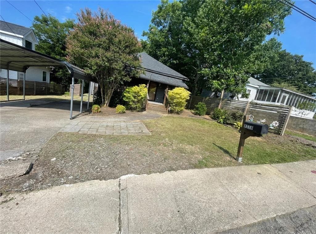 2 bedroom, 1 bathroom, 928 sq ft single family residence for sale at 8338 Dallas Highway, Douglasville, GA 30134 — photo 6