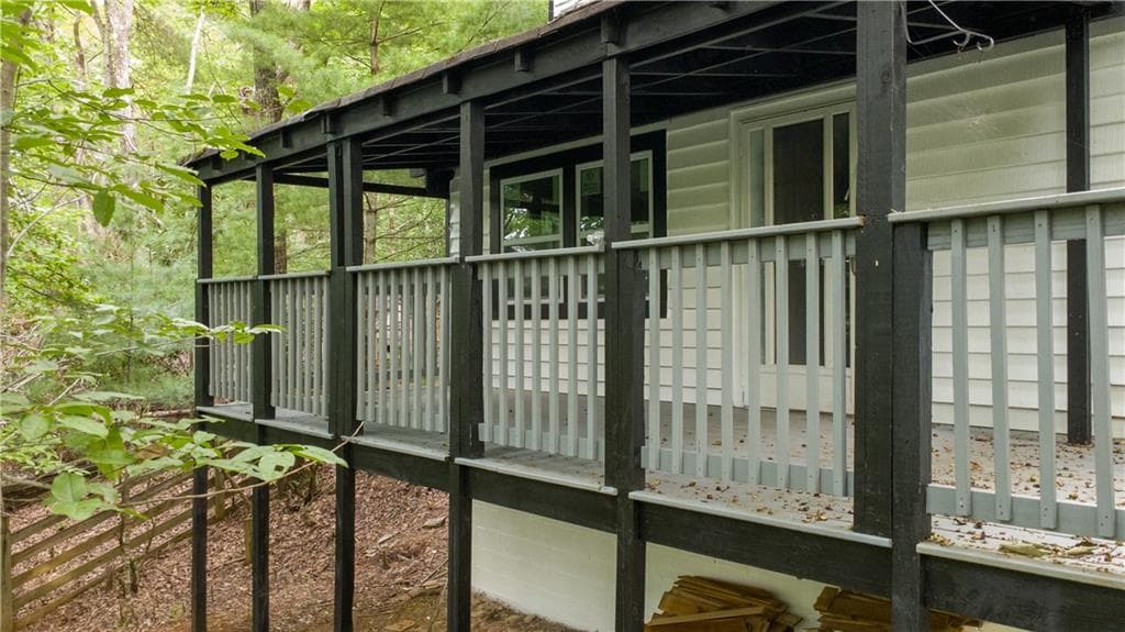3 bedroom, 2 bathroom, 1,792 sq ft single family residence for sale at 209 Ashley Lane, Dahlonega, GA 30533 — photo 3