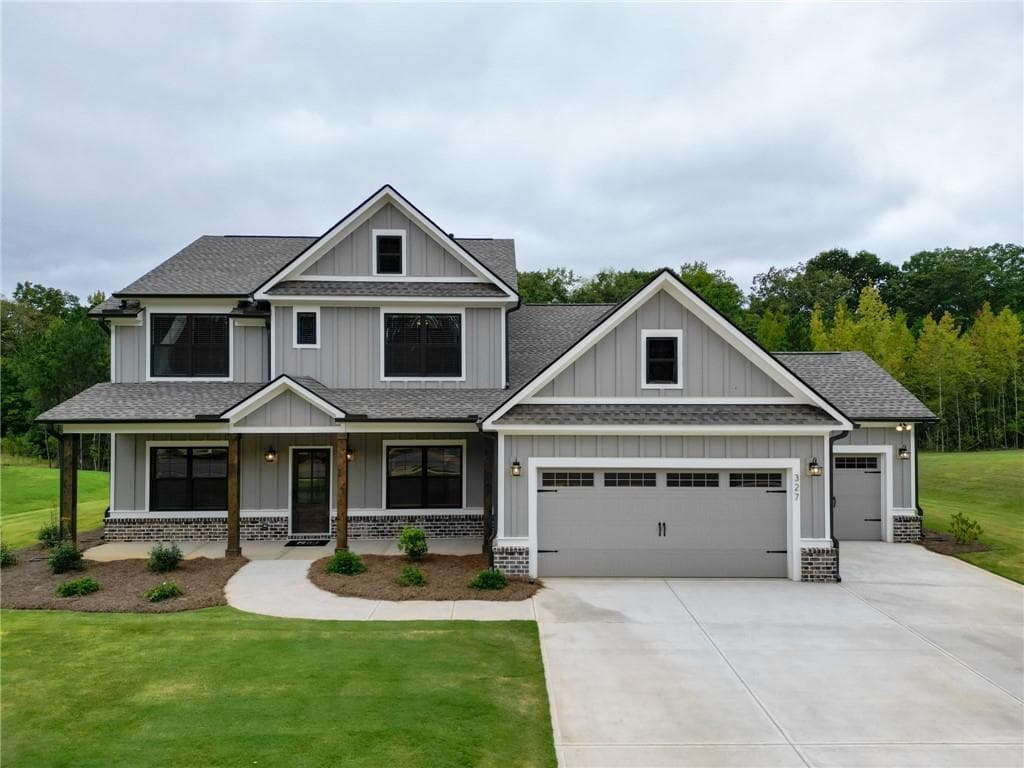 4 bedroom, 4 bathroom, 2,854 sq ft single family residence for sale at 327 WESLYN Drive, Social Circle, GA 30025 — photo 2