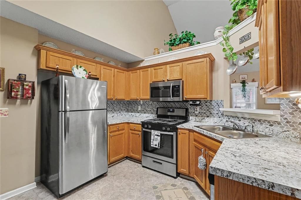 3 bedroom, 3 bathroom, 1,401 sq ft single family residence for sale at 4948 Rancho Court, Winston, GA 30187 — photo 4