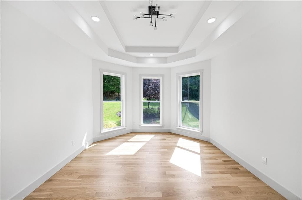 6 bedroom, 6 bathroom, 6,700 sq ft single family residence for sale at 1749 Patriots Way, Kennesaw, GA 30152 — photo 9