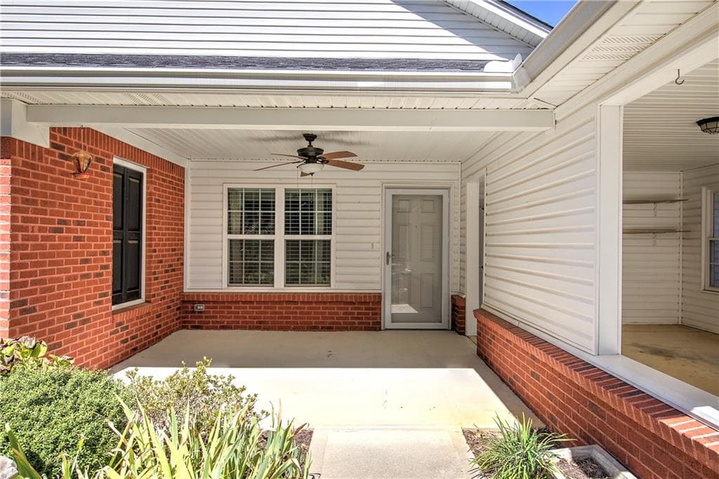 2 bedroom, 2 bathroom, 1,035 sq ft condominium for sale at 150 Old Mill Road 328, Cartersville, GA 30120 — photo 2