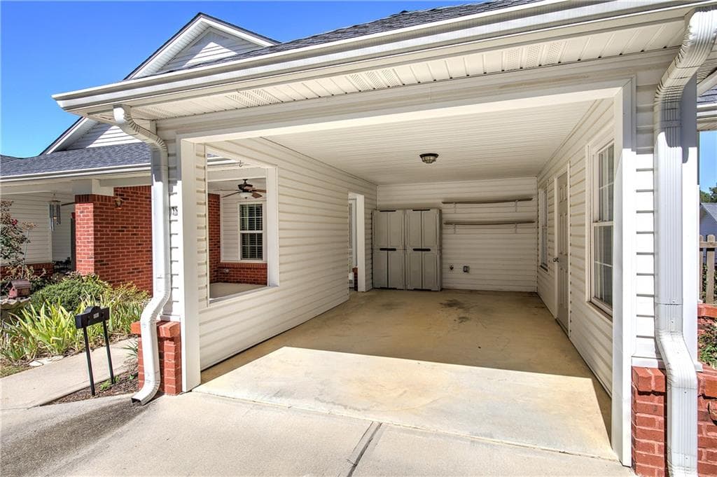 2 bedroom, 2 bathroom, 1,035 sq ft condominium for sale at 150 Old Mill Road 328, Cartersville, GA 30120 — photo 3