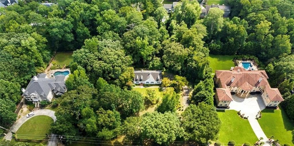 3 bedroom, 3 bathroom, 2,423 sq ft single family residence for sale at 700 Heards Ferry Road, Atlanta, GA 30328