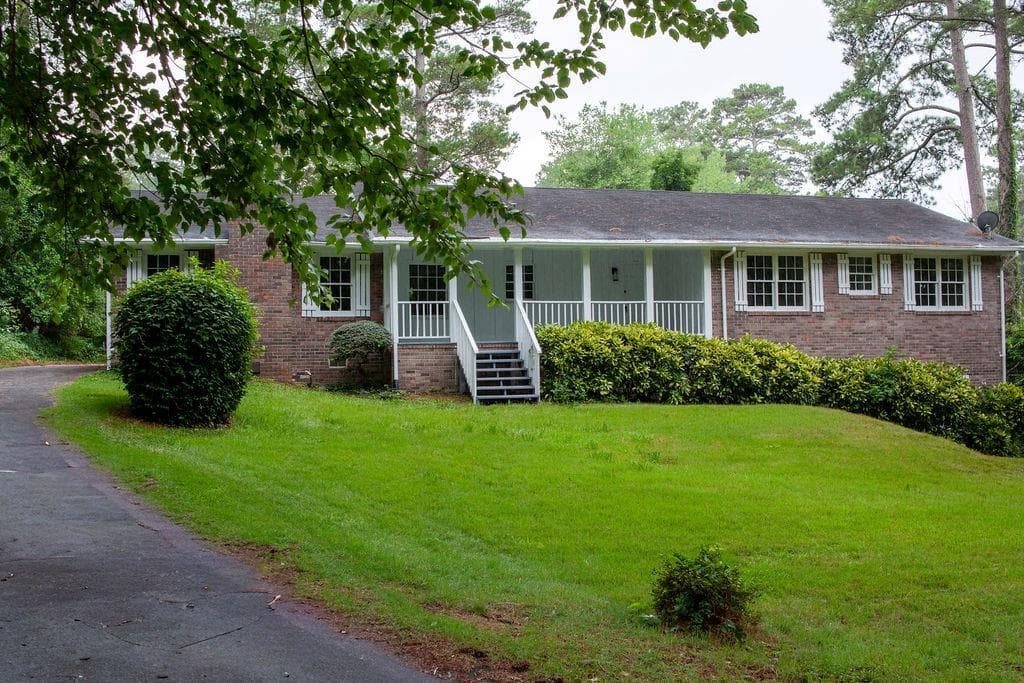 3 bedroom, 3 bathroom, 2,348 sq ft single family residence for sale at 2016 Gibralter Way, Conyers, GA 30012