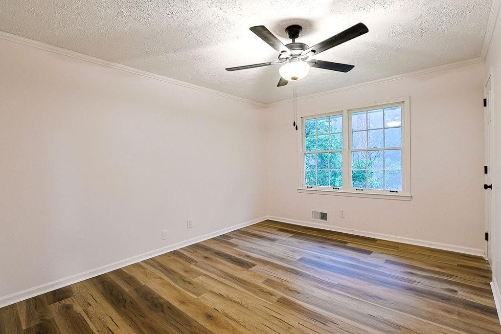 3 bedroom, 3 bathroom, 2,348 sq ft single family residence for sale at 2016 Gibralter Way, Conyers, GA 30012 — photo 10