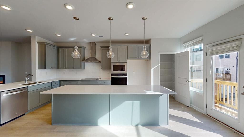 3 bedroom, 3 bathroom, 1,897 sq ft townhouse for sale at 2612 Daybreak Lane, Newnan, GA 30265