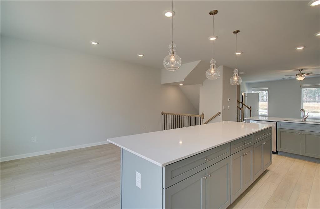 3 bedroom, 3 bathroom, 1,897 sq ft townhouse for sale at 2612 Daybreak Lane, Newnan, GA 30265 — photo 7