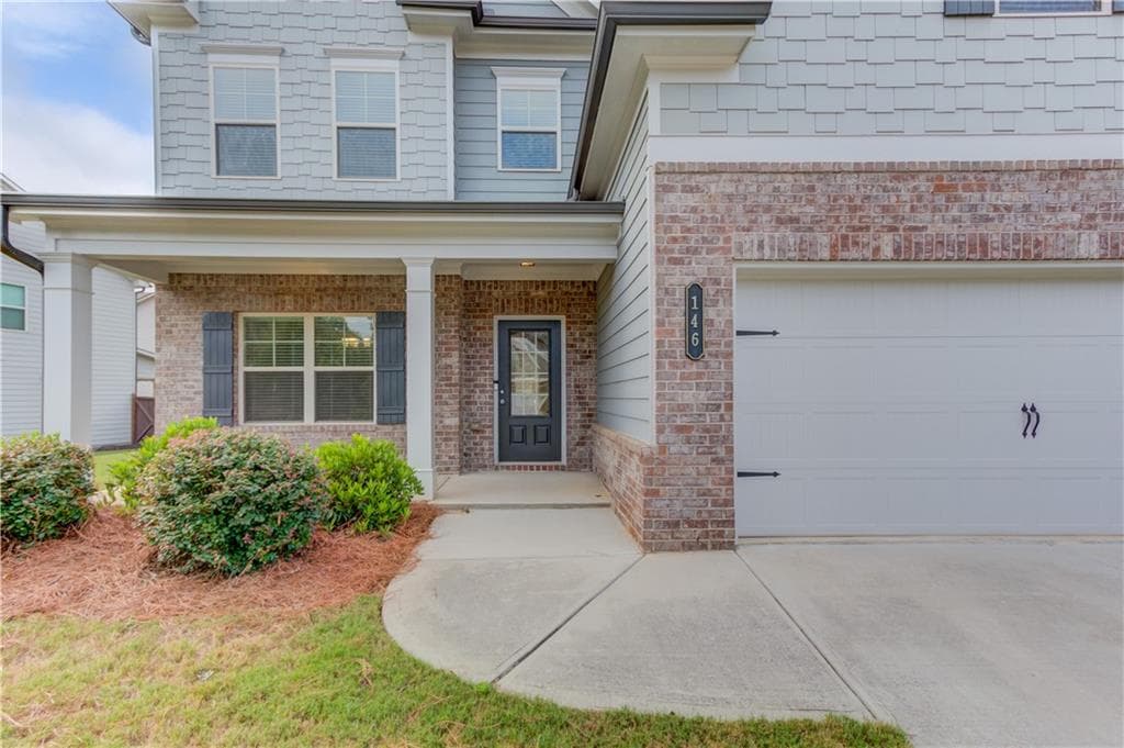4 bedroom, 3 bathroom, 2,236 sq ft single family residence for sale at 146 Stanford Way, Hoschton, GA 30548 — photo 2
