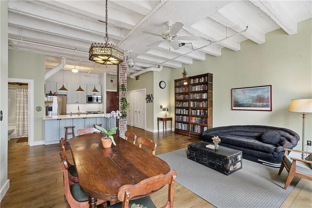 1 bedroom, 1 bathroom, 902 sq ft condominium for sale at 32 Peachtree Street 1603, Atlanta, GA 30303 — photo 4
