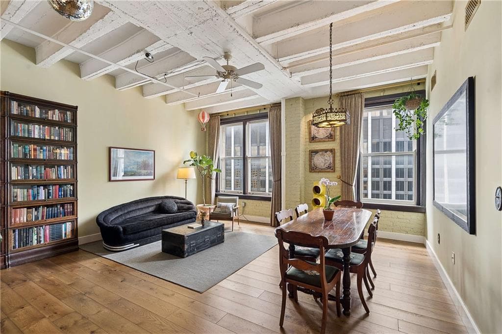 1 bedroom, 1 bathroom, 902 sq ft condominium for sale at 32 Peachtree Street 1603, Atlanta, GA 30303 — photo 2