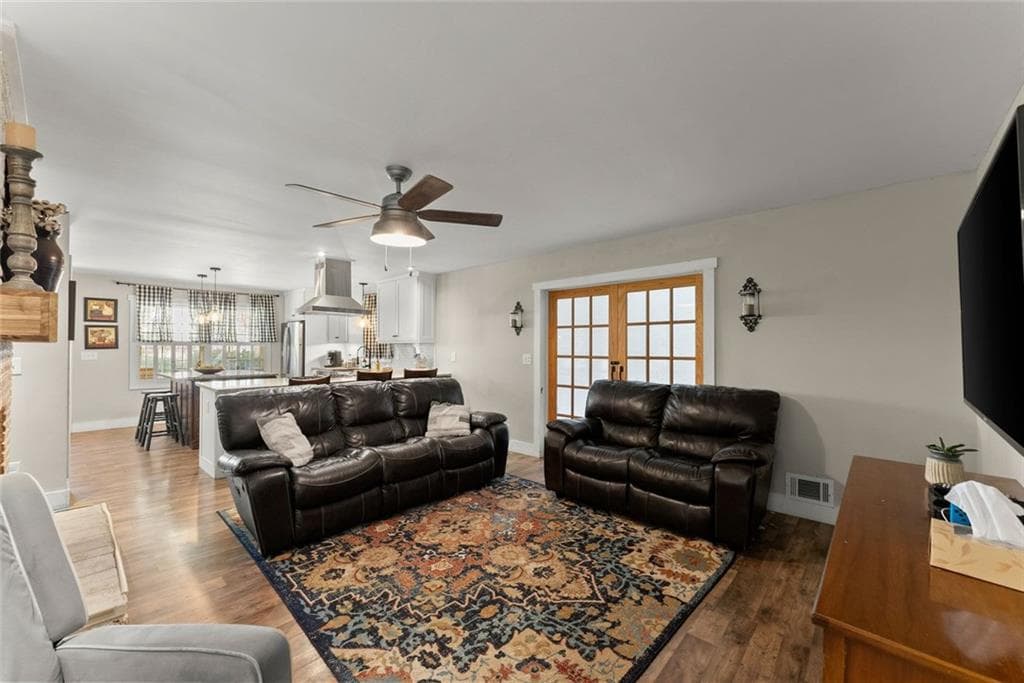 4 bedroom, 3 bathroom, 3,770 sq ft single family residence for sale at 612 Habersham Mills Road, Demorest, GA 30535 — photo 6