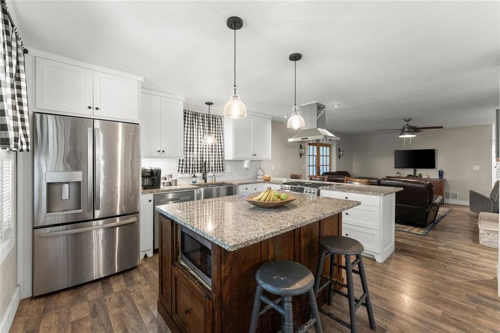 4 bedroom, 3 bathroom, 3,770 sq ft single family residence for sale at 612 Habersham Mills Road, Demorest, GA 30535 — photo 8