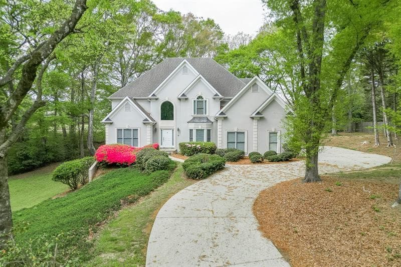 7 bedroom, 6 bathroom, 4,541 sq ft single family residence for rent at 9345 Riverclub Parkway, Duluth, GA 30097 for $4,900 a month — photo 1 of 66