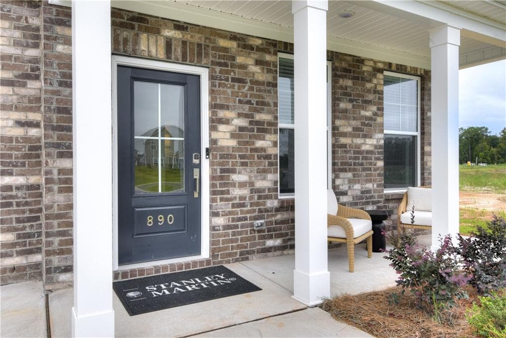 5 bedroom, 3 bathroom, 2,686 sq ft single family residence for sale at 764 Ocmulgee Crossing, Locust Grove, GA 30248 — photo 5