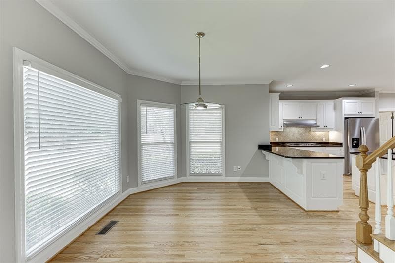 7 bedroom, 6 bathroom, 4,541 sq ft single family residence for rent at 9345 Riverclub Parkway, Duluth, GA 30097 for $4,900 a month — photo 9