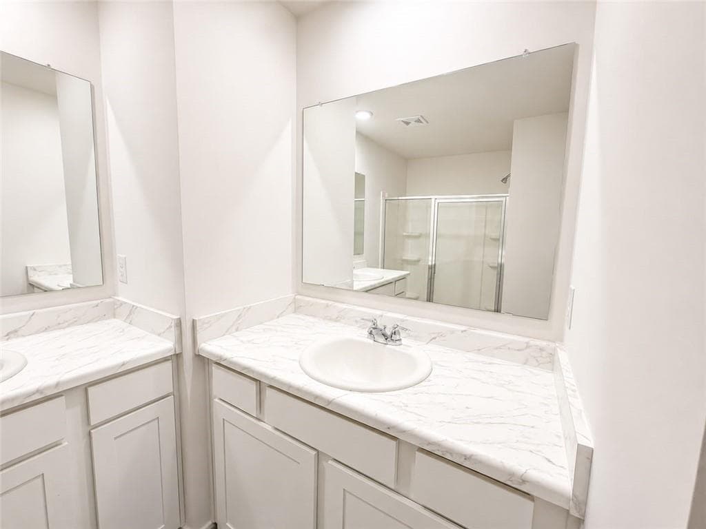 3 bedroom, 2 bathroom, 1,878 sq ft townhouse for sale at 727 Aura Trail, Lawrenceville, GA 30045 — photo 8