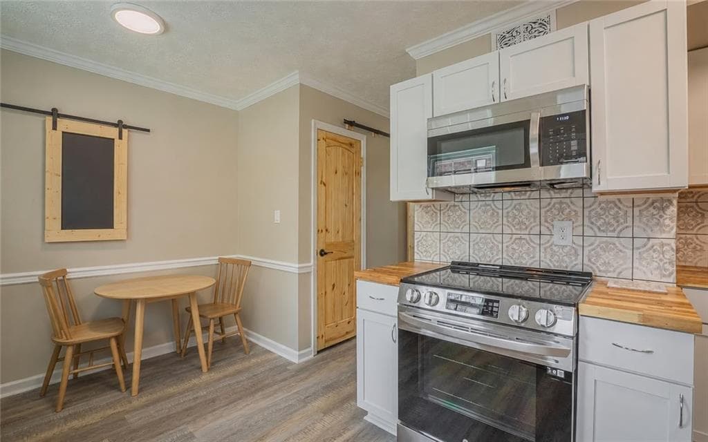 2 bedroom, 2 bathroom, 986 sq ft other for rent at 1235 Riverside Drive D1, Gainesville, GA 30501 for $1,600 a month — photo 2