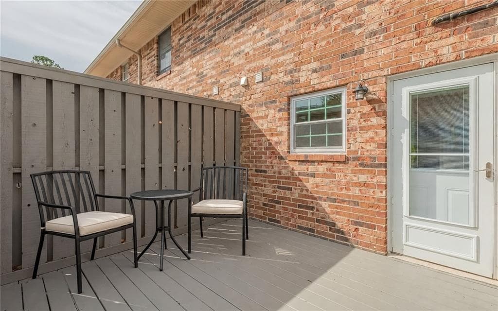 2 bedroom, 2 bathroom, 986 sq ft other for rent at 1235 Riverside Drive D1, Gainesville, GA 30501 for $1,600 a month — photo 4