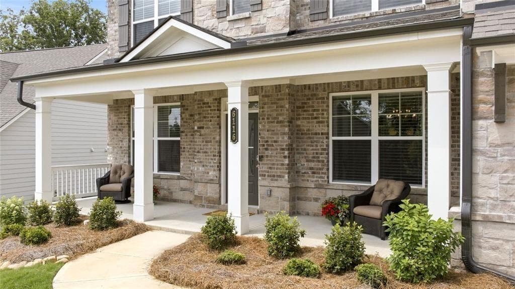 5 bedroom, 4 bathroom, 3,776 sq ft single family residence for sale at 6116 Black Pear Lane, Gainesville, GA 30506 — photo 2