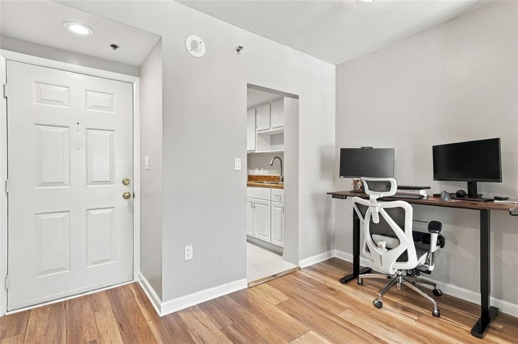 1 bedroom, 1 bathroom, 625 sq ft condominium for sale at 1280 W Peachtree Street 2613, Atlanta, GA 30309 — photo 5