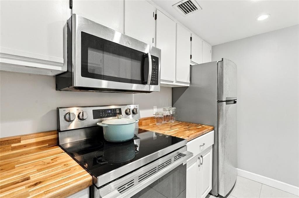 1 bedroom, 1 bathroom, 625 sq ft condominium for sale at 1280 W Peachtree Street 2613, Atlanta, GA 30309 — photo 8